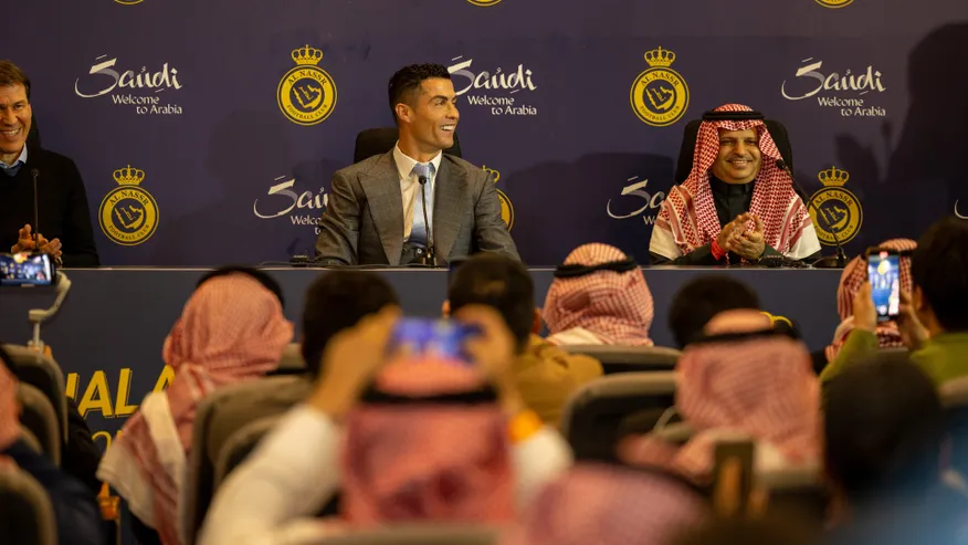 Arabia Saudita no castigará a Cristiano Ronaldo y su pareja Georgina Rodríguez por violar una ley importante de la nación