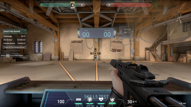 Captura de pantalla de la mira de máxima potencia en el campo de tiro de VALORANT