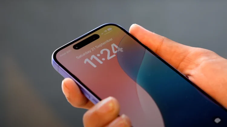 iOS 182 Date Heure et Liste des Fonctionnalites.webp